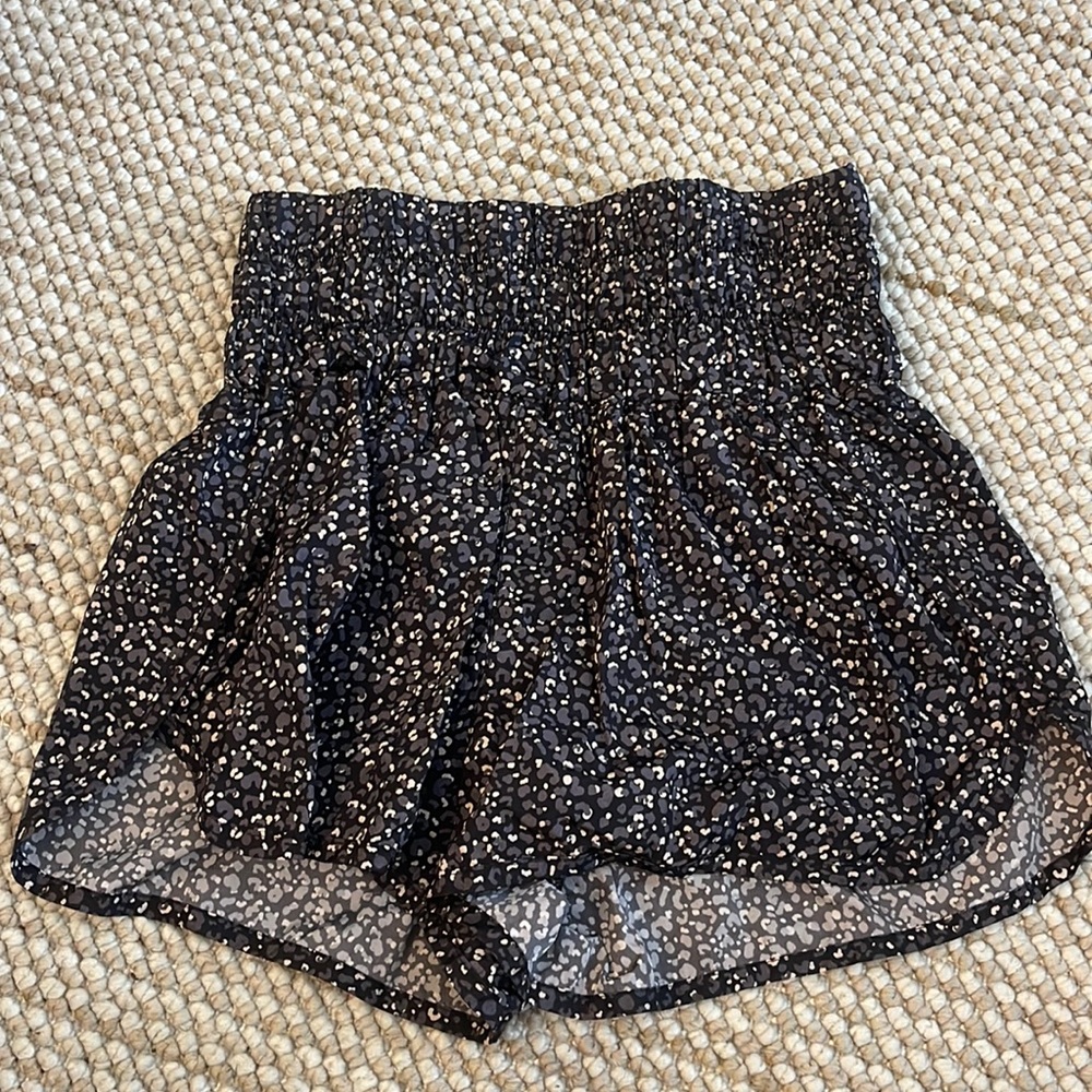 Free People High Waisted Shorts. Size M.